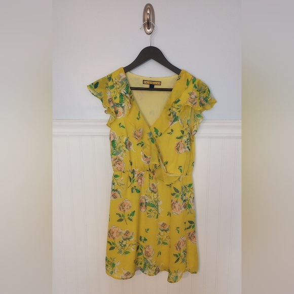 Aeropostale Prince & Fox Chiffon Yellow Floral Ruffled Dress Size Small EUC - Picture 2 of 9